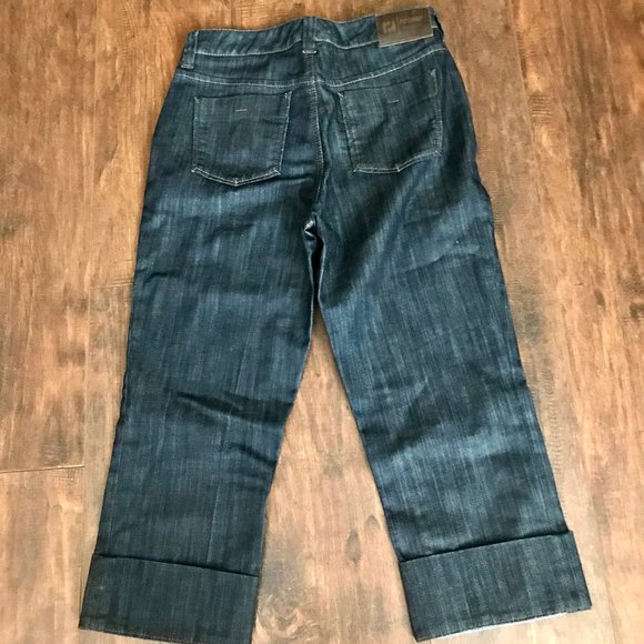 Rosner Capri Jeans, Size US 4, like new - Picture 5 of 8